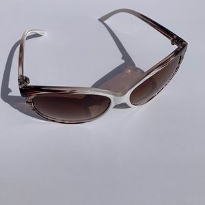 NWOT Women’s Steve Madden White & Brown Sunglasses